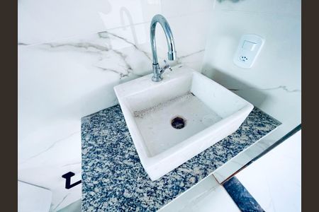 Banheiro de casa para alugar com 1 quarto, 95m² em Jardim Bom Clima, Guarulhos