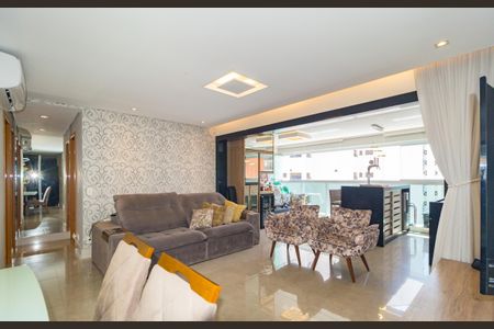 Apartamento à venda com 92m², 2 quartos e 2 vagasSala de Estar