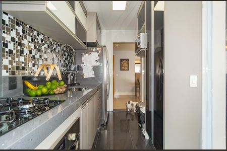 Apartamento à venda com 92m², 2 quartos e 2 vagasCozinha