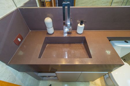 Apartamento à venda com 92m², 2 quartos e 2 vagasDetalhe Banheiro - Social