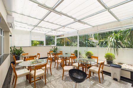 Apartamento à venda com 92m², 2 quartos e 2 vagasChurrasqueira