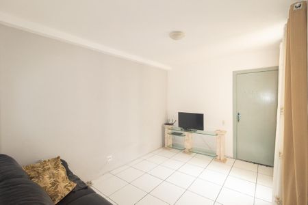 Sala de apartamento para alugar com 2 quartos, 40m² em Cosmos, Rio de Janeiro