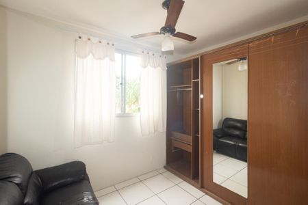 Quarto 1 de apartamento para alugar com 2 quartos, 40m² em Cosmos, Rio de Janeiro