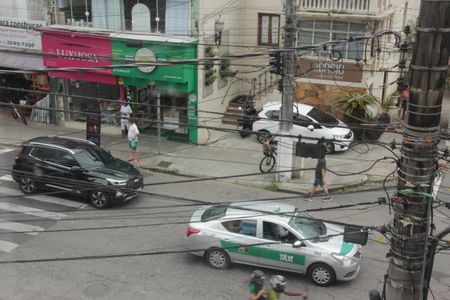 Vista Quarto de apartamento para alugar com 1 quarto, 50m² em Gonzaga, Santos