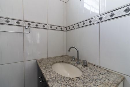 Apartamento para alugar com 49m², 2 quartos e sem vaga Apartamento para alugar com 49m², 2 quartos e sem vagaBanheiro