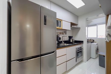 Apartamento à venda com 45m², 2 quartos e 1 vagaCozinha e área de serviço 