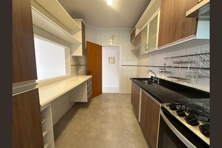 Apartamento à venda com 90m², 3 quartos e 2 vagasCozinha