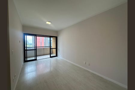 Apartamento à venda com 90m², 3 quartos e 2 vagasSala