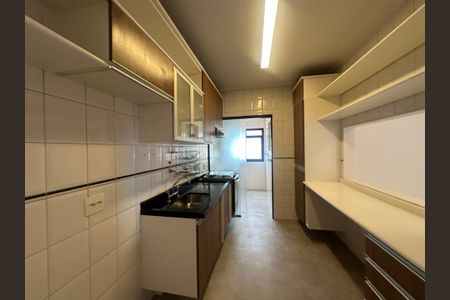 Apartamento à venda com 90m², 3 quartos e 2 vagasCozinha