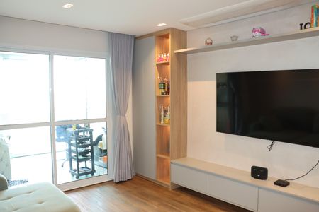 Apartamento para alugar com 2 quartos, 132m² em Jardim dos Oliveiras, Embu das Artes