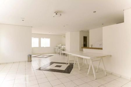 Apartamento à venda com 54m², 2 quartos e 1 vaga Apartamento à venda com 54m², 2 quartos e 1 vagaÁrea comum - Salão de festas
