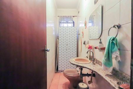 Casa para alugar com 130m², 4 quartos e 2 vagas Casa para alugar com 130m², 4 quartos e 2 vagasLavabo