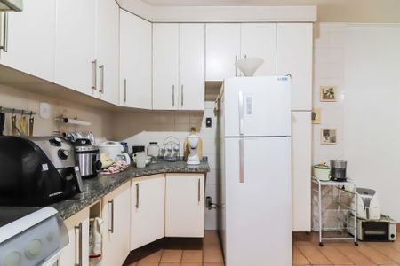 Casa para alugar com 130m², 4 quartos e 2 vagas Casa para alugar com 130m², 4 quartos e 2 vagasCozinha