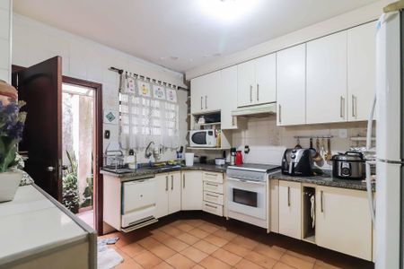 Casa para alugar com 130m², 4 quartos e 2 vagas Casa para alugar com 130m², 4 quartos e 2 vagasCozinha