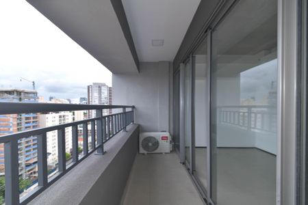 Varanda de kitnet/studio para alugar com 1 quarto, 22m² em Santo Amaro, São Paulo