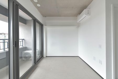 Quarto de kitnet/studio para alugar com 1 quarto, 22m² em Santo Amaro, São Paulo