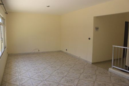 Sala  de casa para alugar com 4 quartos, 160m² em Jardim Tranquilidade, Guarulhos