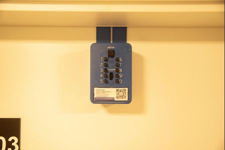 Studio à venda com 29m², 1 quarto e sem vagaLockbox