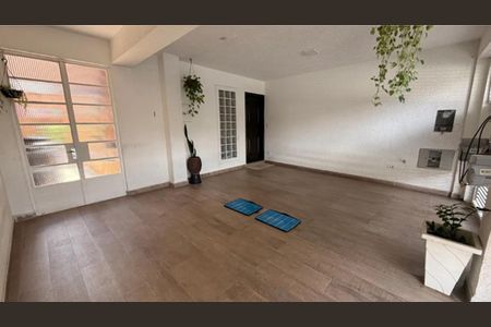 Casa à venda com 3 quartos, 153m² em Ipiranga, São Paulo