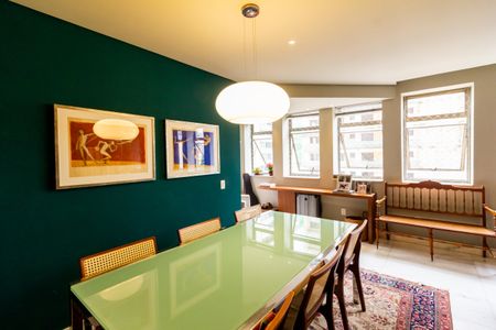 Apartamento para alugar com 110m², 3 quartos e 2 vagas Apartamento para alugar com 110m², 3 quartos e 2 vagasSala