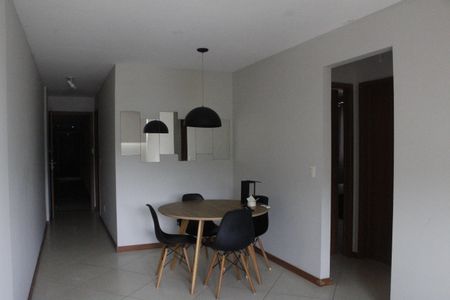 Sala de apartamento para alugar com 2 quartos, 68m² em Pechincha, Rio de Janeiro
