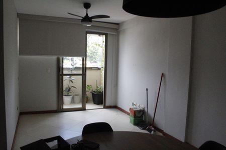 Sala de apartamento para alugar com 2 quartos, 68m² em Pechincha, Rio de Janeiro