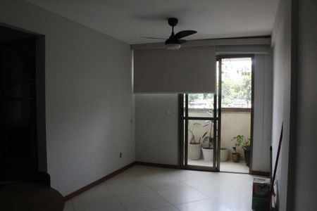 Sala de apartamento para alugar com 2 quartos, 68m² em Pechincha, Rio de Janeiro