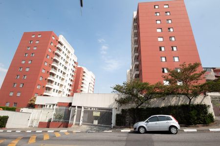 Apartamento à venda com 56m², 2 quartos e 1 vaga Apartamento à venda com 56m², 2 quartos e 1 vagaFachada