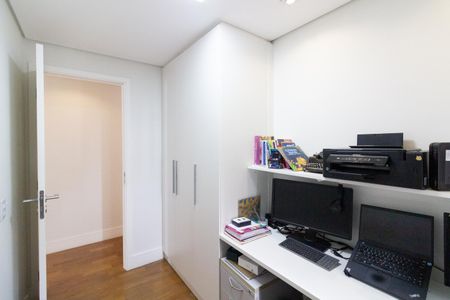 Apartamento para alugar com 142m², 4 quartos e 2 vagasQuarto 1 - Escritório