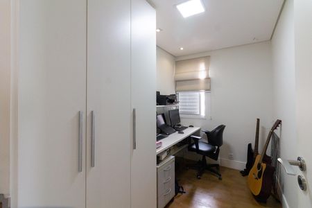 Apartamento para alugar com 142m², 4 quartos e 2 vagasQuarto 1 - Escritório