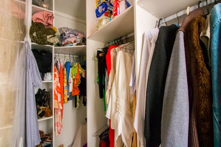 Closet do quarto 2 de apartamento para alugar com 2 quartos, 72m² em Jardim Progresso, Santo André