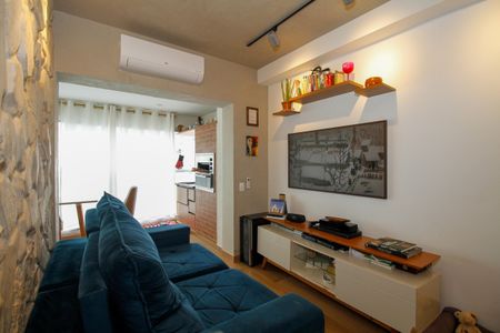 Sala de apartamento para alugar com 2 quartos, 69m² em Sumaré, São Paulo