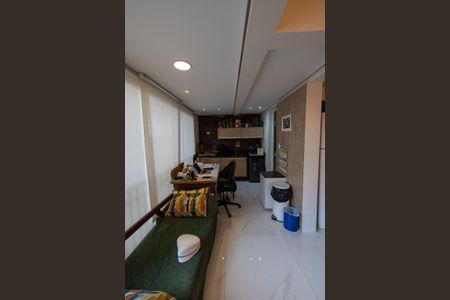 Apartamento à venda com 90m², 2 quartos e 2 vagasVaranda