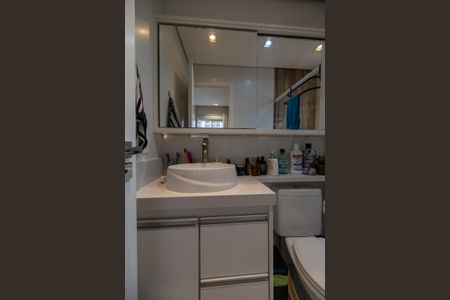 Apartamento à venda com 90m², 2 quartos e 2 vagasBanheiro suite 2