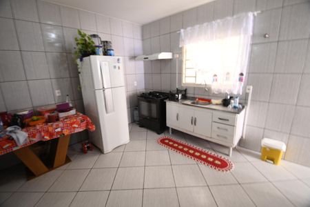 Casa à venda com 110m², 2 quartos e 6 vagasCozinha