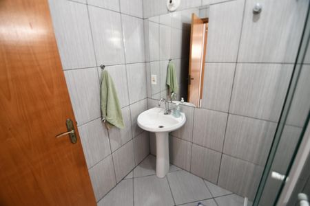 Casa à venda com 110m², 2 quartos e 6 vagasBanheiro Social