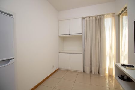 Sala de apartamento para alugar com 1 quarto, 27m² em Guará, Brasília