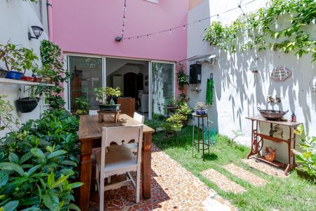 Casa à venda com 176m², 3 quartos e 1 vagaQuintal
