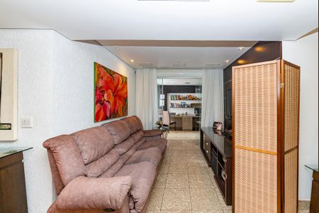 Apartamento à venda com 300m², 3 quartos e 4 vagasSala 2