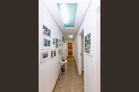 Apartamento à venda com 300m², 3 quartos e 4 vagasCorredor