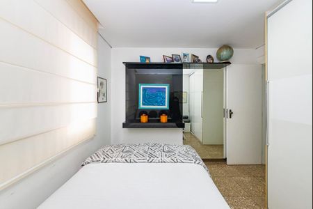 Apartamento à venda com 300m², 3 quartos e 4 vagasQuarto 2