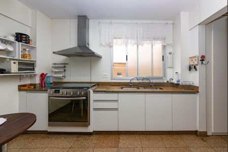 Apartamento à venda com 300m², 3 quartos e 4 vagasCozinha
