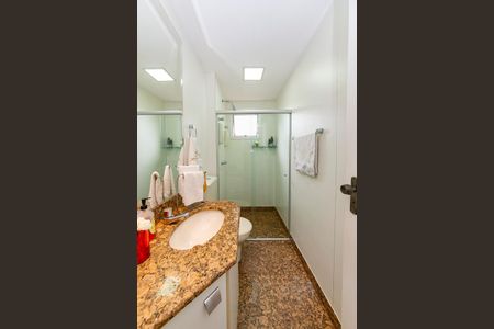 Apartamento à venda com 300m², 3 quartos e 4 vagasBanheiro Social