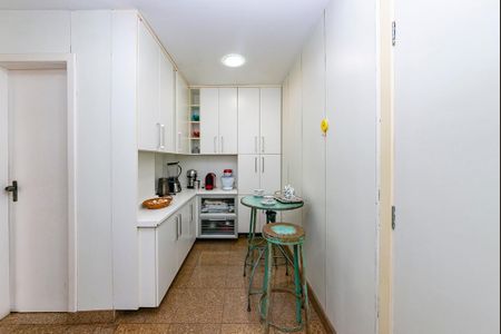 Apartamento à venda com 300m², 3 quartos e 4 vagasCozinha