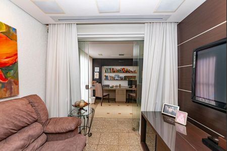 Apartamento à venda com 300m², 3 quartos e 4 vagasEscritório