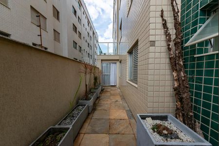 Apartamento à venda com 300m², 3 quartos e 4 vagasVaranda do Escritório