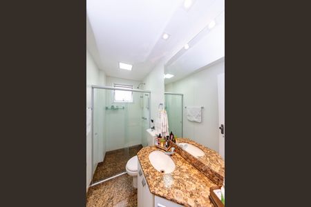 Apartamento à venda com 300m², 3 quartos e 4 vagasBanheiro da Suíte