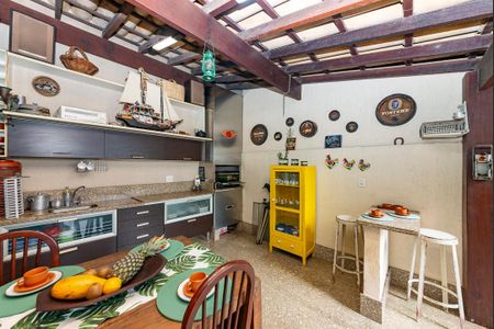 Apartamento à venda com 300m², 3 quartos e 4 vagasVaranda gourmet