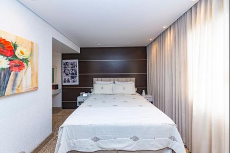 Apartamento à venda com 300m², 3 quartos e 4 vagasSuíte