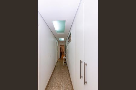 Apartamento à venda com 300m², 3 quartos e 4 vagasCorredor